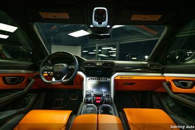 2020 Lamborghini Urus  ORANGE INTERIOR - Photo 13 - San Ramon, CA 94583