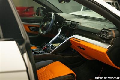 2020 Lamborghini Urus  ORANGE INTERIOR - Photo 14 - San Ramon, CA 94583