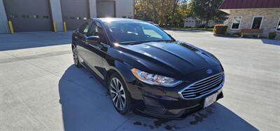 2020 Ford Fusion SE   - Photo 3 - Spring Valley, MN 55975