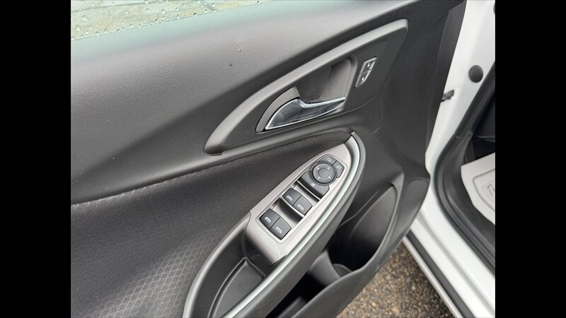 2024 Chevrolet Malibu LT - Photo 6 - Spring Valley, MN 55975