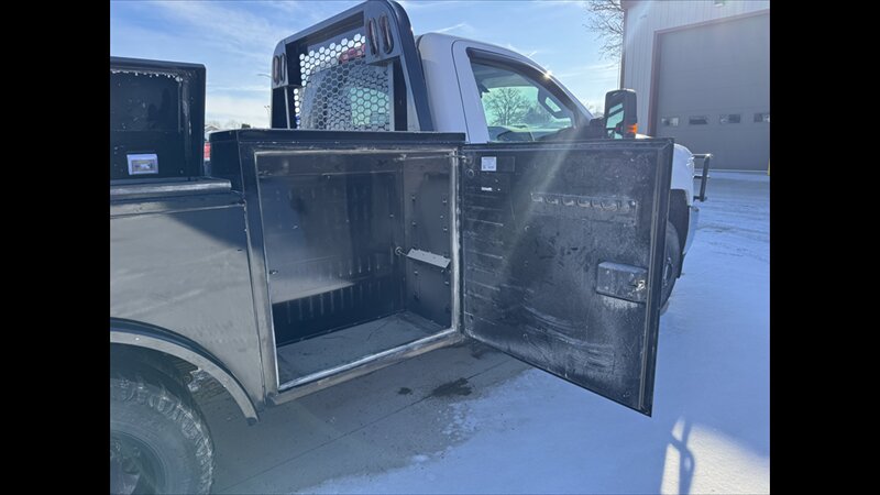 2019 Chevrolet Silverado 3500HD CC Work Truck - Photo 19 - Spring Valley, MN 55975