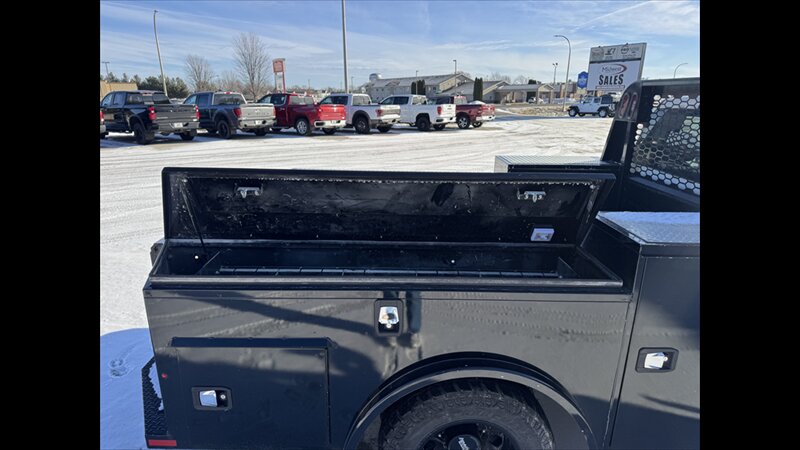 2019 Chevrolet Silverado 3500HD CC Work Truck - Photo 18 - Spring Valley, MN 55975