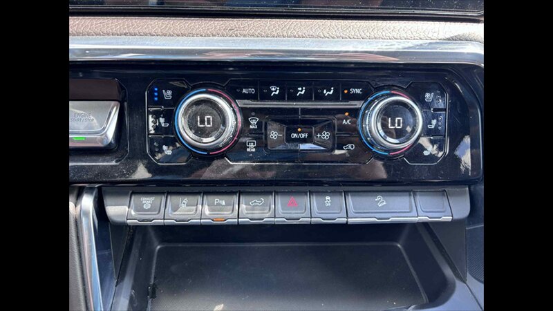 2024 GMC Sierra 3500 DENALI - Photo 21 - Spring Valley, MN 55975