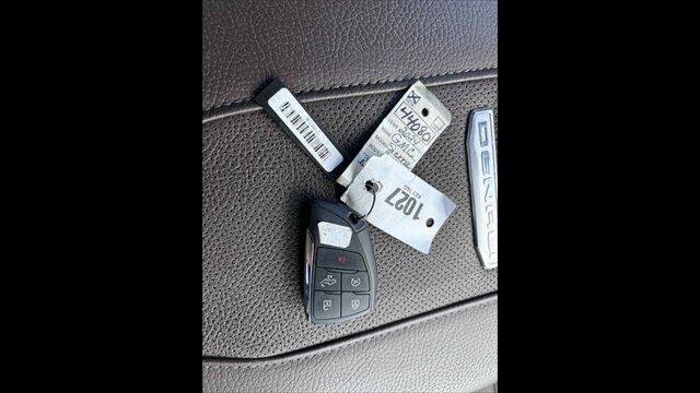 2024 GMC Sierra 3500 DENALI - Photo 27 - Spring Valley, MN 55975