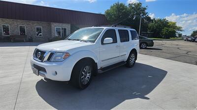 2012 Nissan Pathfinder LE   - Photo 4 - Spring Valley, MN 55975