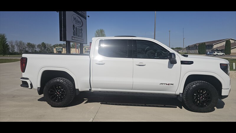 2022 GMC Sierra 1500 AT4X  