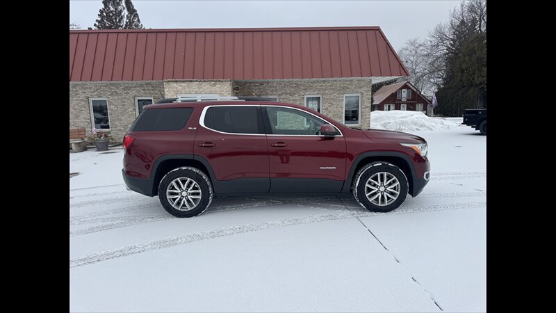 2017 GMC Acadia SLE-2 - Photo 2 - Spring Valley, MN 55975