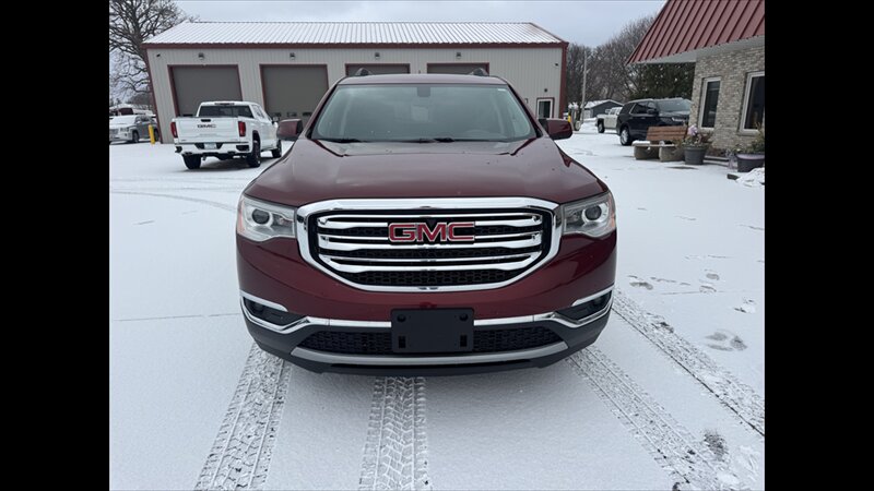 2017 GMC Acadia SLE-2 - Photo 4 - Spring Valley, MN 55975