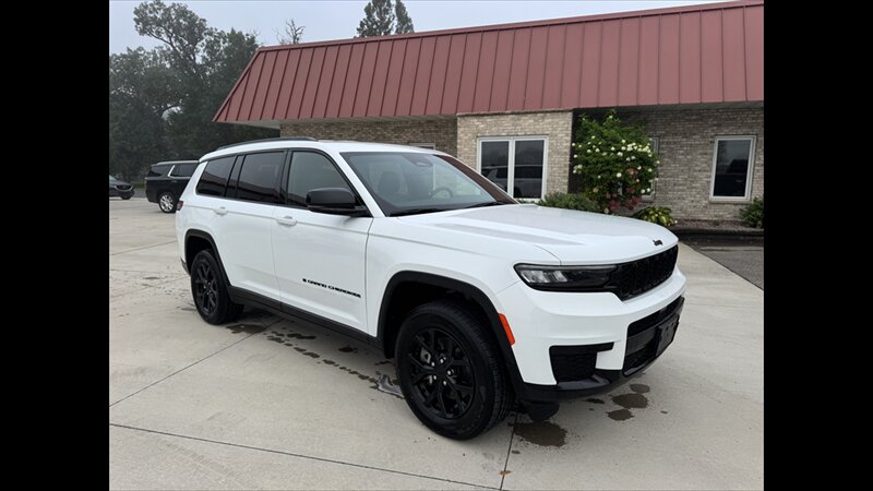 2024 Jeep Grand Cherokee L ALTITUDE  