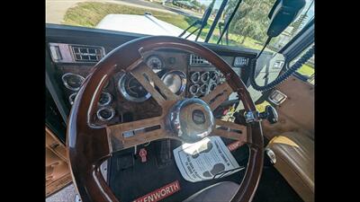 1989 KENWORTH W900B   - Photo 10 - Spring Valley, MN 55975