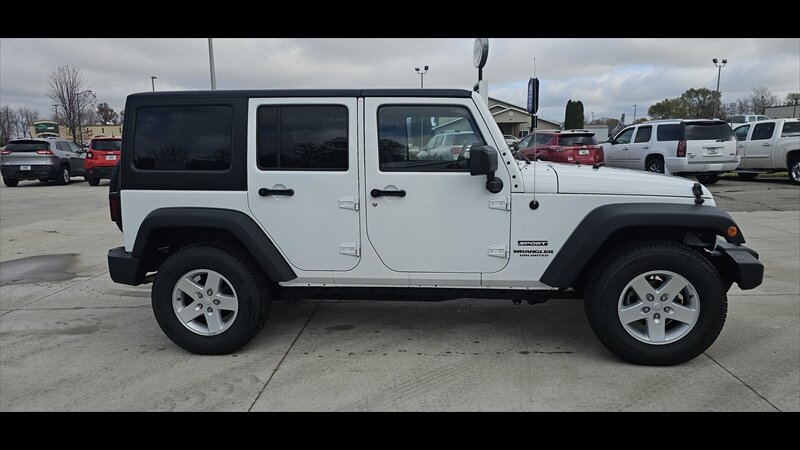 2015 Jeep Wrangler Sport  