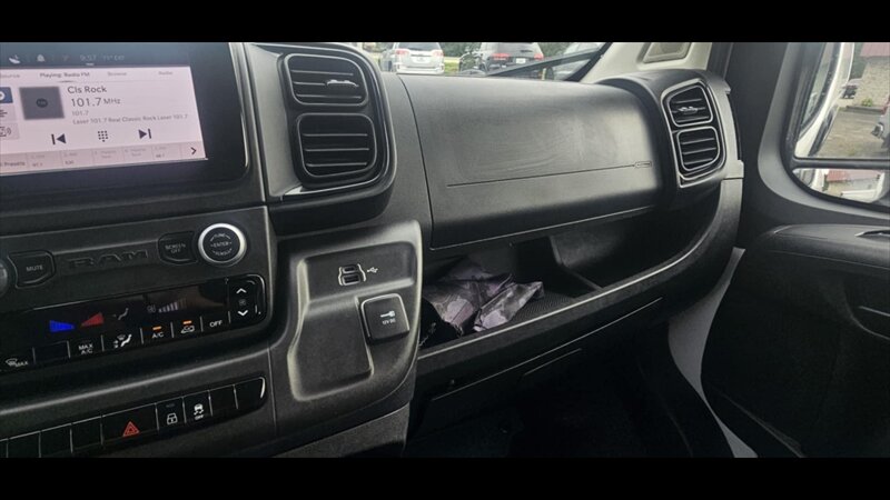 2023 RAM ProMaster 2500 136 WB - Photo 23 - Spring Valley, MN 55975