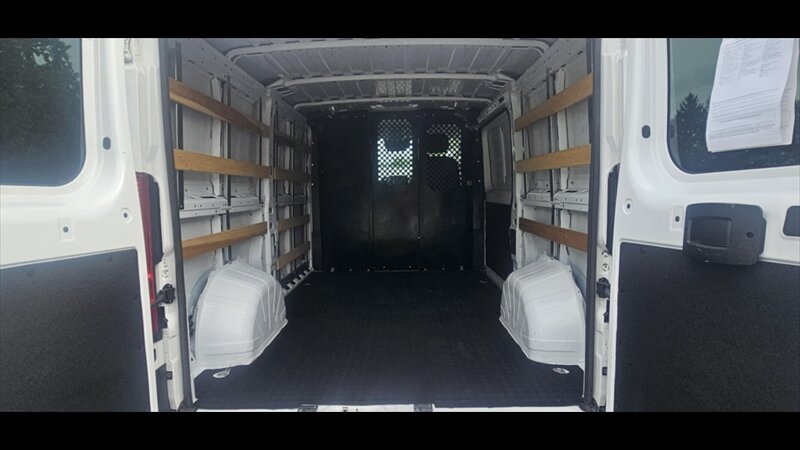 2023 RAM ProMaster 2500 136 WB - Photo 9 - Spring Valley, MN 55975
