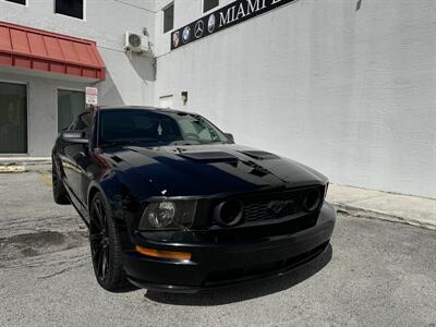 2005 Ford Mustang GT Deluxe   - Photo 5 - Miami, FL 33155