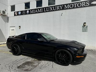 2005 Ford Mustang GT Deluxe   - Photo 2 - Miami, FL 33155