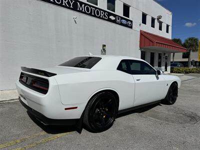 2019 Dodge Challenger R/T Scat Pack   - Photo 11 - Miami, FL 33155