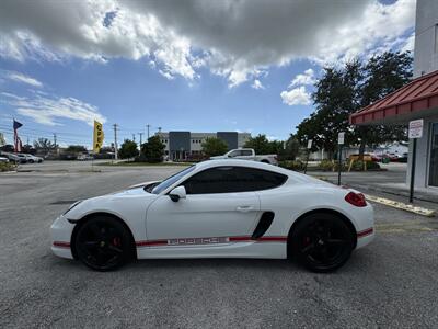 2014 Porsche Cayman   - Photo 9 - Miami, FL 33155