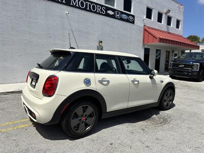 2021 MINI Hardtop 4 Door Cooper S   - Photo 10 - Miami, FL 33155