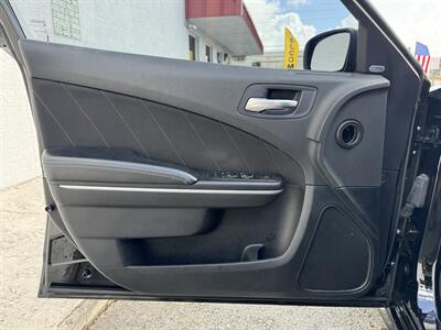 2021 Dodge Charger Scat Pack   - Photo 13 - Miami, FL 33155