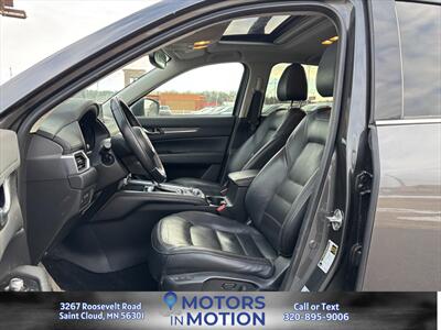 2019 Mazda CX-5 Grand Touring Reserve AWD w/Sunroof - Photo 9 - Saint Cloud, MN 56301