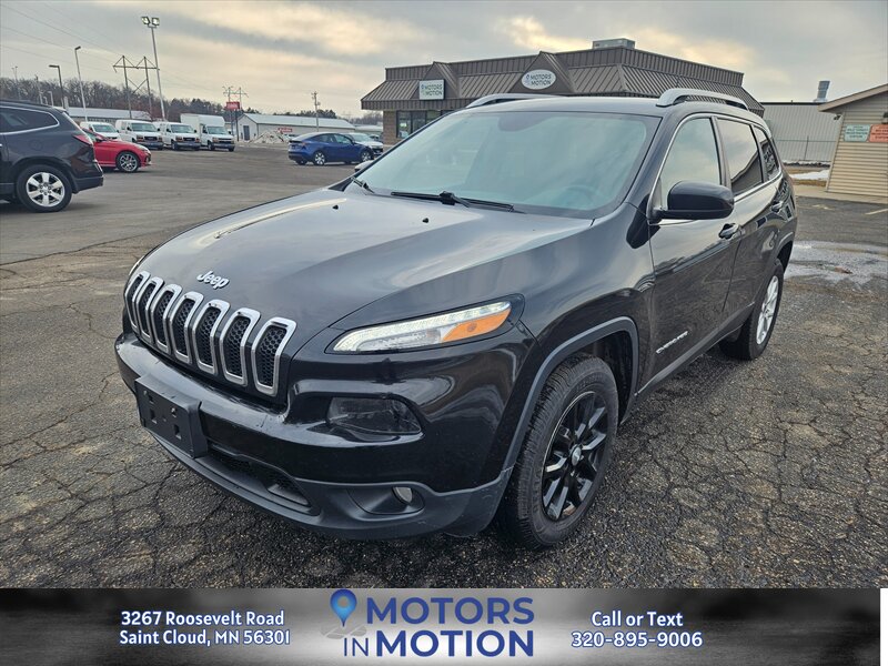 2016 Jeep Cherokee Latitude AWD  
