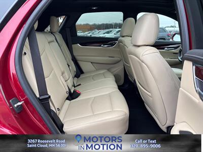 2019 Cadillac XT5 Luxury AWD w/Sundroof   - Photo 14 - Saint Cloud, MN 56301