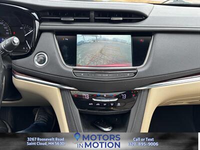2019 Cadillac XT5 Luxury AWD w/Sundroof   - Photo 11 - Saint Cloud, MN 56301