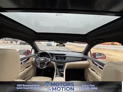 2019 Cadillac XT5 Luxury AWD w/Sundroof   - Photo 15 - Saint Cloud, MN 56301
