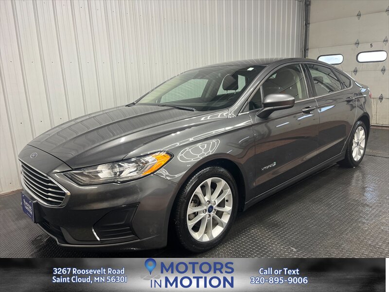 2019 Ford Fusion Hybrid SE  