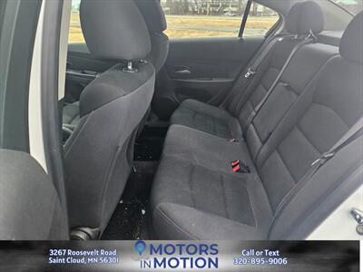 2016 Chevrolet Cruze Limited LT Auto   - Photo 13 - Saint Cloud, MN 56301