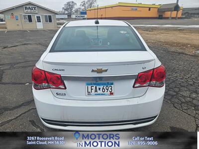 2016 Chevrolet Cruze Limited LT Auto   - Photo 4 - Saint Cloud, MN 56301
