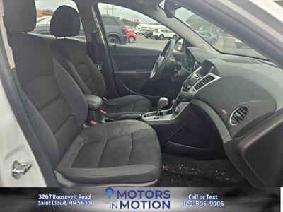 2016 Chevrolet Cruze Limited LT Auto   - Photo 16 - Saint Cloud, MN 56301