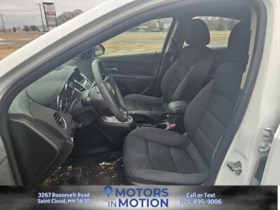2016 Chevrolet Cruze Limited LT Auto   - Photo 12 - Saint Cloud, MN 56301
