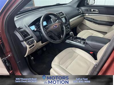 2018 Ford Explorer XLT 4WD w/Sunroof - Photo 9 - Saint Cloud, MN 56301