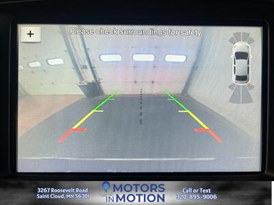 2018 Ford Explorer XLT 4WD w/Sunroof - Photo 11 - Saint Cloud, MN 56301