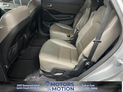 2015 Hyundai Santa Fe Limited AWD - Photo 14 - Saint Cloud, MN 56301