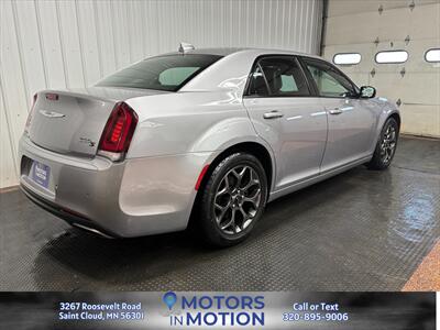 2018 Chrysler 300 S AWD w/Sunroof - Photo 5 - Saint Cloud, MN 56301