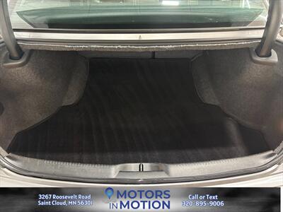 2018 Chrysler 300 S AWD w/Sunroof - Photo 17 - Saint Cloud, MN 56301