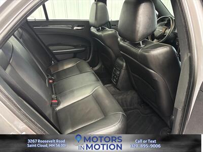 2018 Chrysler 300 S AWD w/Sunroof - Photo 18 - Saint Cloud, MN 56301