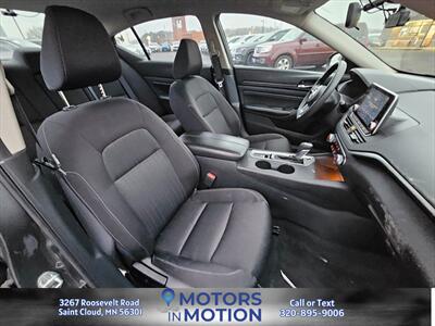 2020 Nissan Altima 2.5 S AWD   - Photo 17 - Saint Cloud, MN 56301