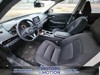 2020 Nissan Altima 2.5 S AWD   - Photo 9 - Saint Cloud, MN 56301