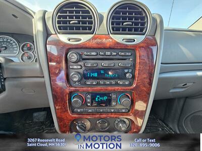 2008 GMC Envoy Denali AWD   - Photo 11 - Saint Cloud, MN 56301