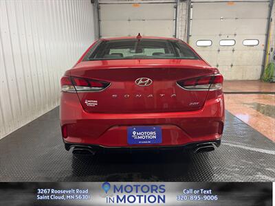 2018 Hyundai SONATA Limited 2.0T - Photo 4 - Saint Cloud, MN 56301