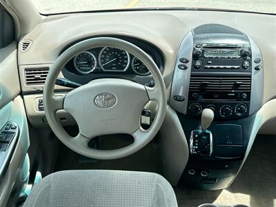 2007 Toyota Sienna CE 7-Passenger - Photo 11 - Houston, TX 77070