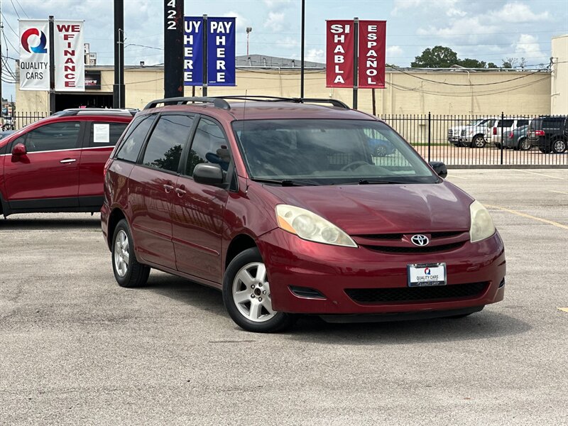 2007 Toyota Sienna CE 7-Passenger  