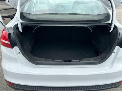 2016 Ford Focus SE   - Photo 21 - Houston, TX 77070