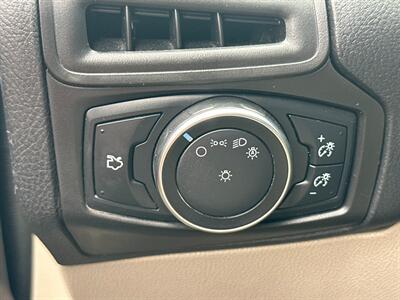 2016 Ford Focus SE   - Photo 17 - Houston, TX 77070