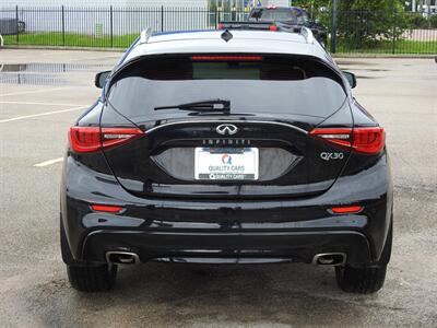 2017 INFINITI QX30 Premium   - Photo 6 - Houston, TX 77070