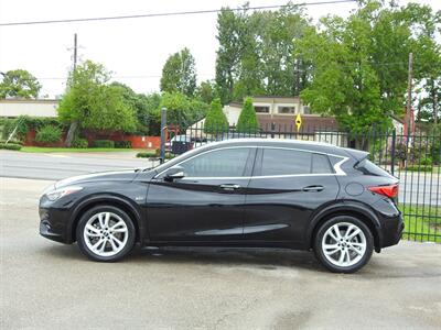 2017 INFINITI QX30 Premium   - Photo 4 - Houston, TX 77070