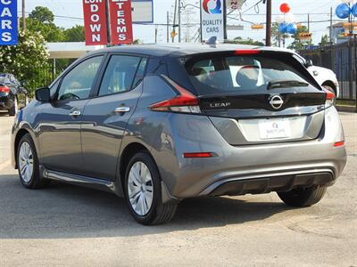 2023 Nissan LEAF S   - Photo 5 - Houston, TX 77070